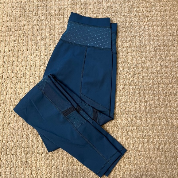 Vintage Lululemon High Rise Legging - Picture 2 of 4